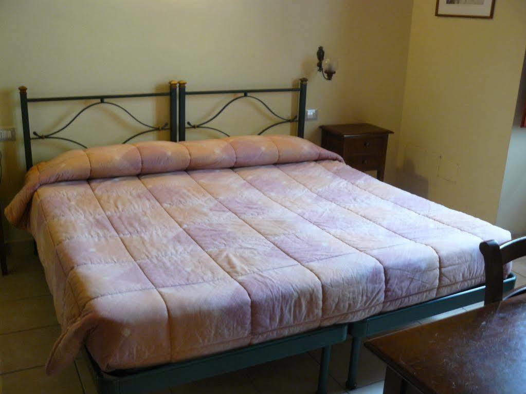 Cagliari Novecento Hotel Екстериор снимка