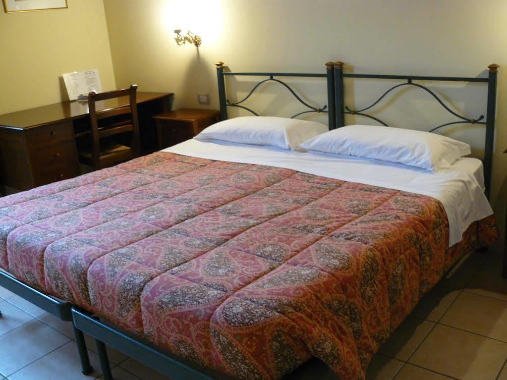 Cagliari Novecento Hotel Екстериор снимка